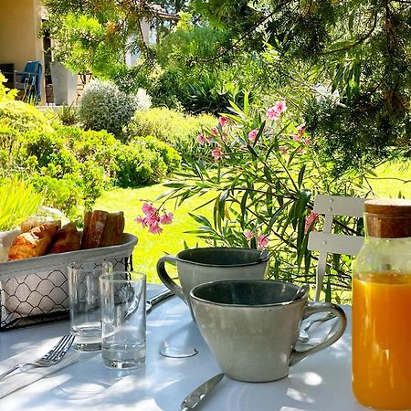 Bed and Breakfast Mas des Marguerites Maussane-les-Alpilles Exterior foto